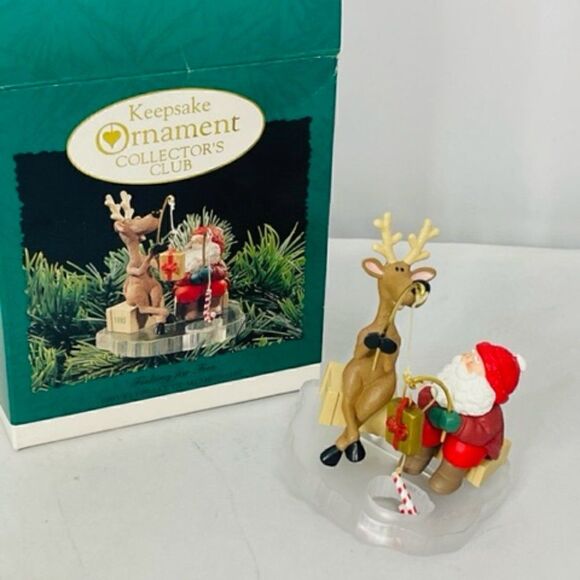 Fishing for Fun Hallmark Keepsake 1995 Collector's Club Ornament In Box - Picture 1 of 5